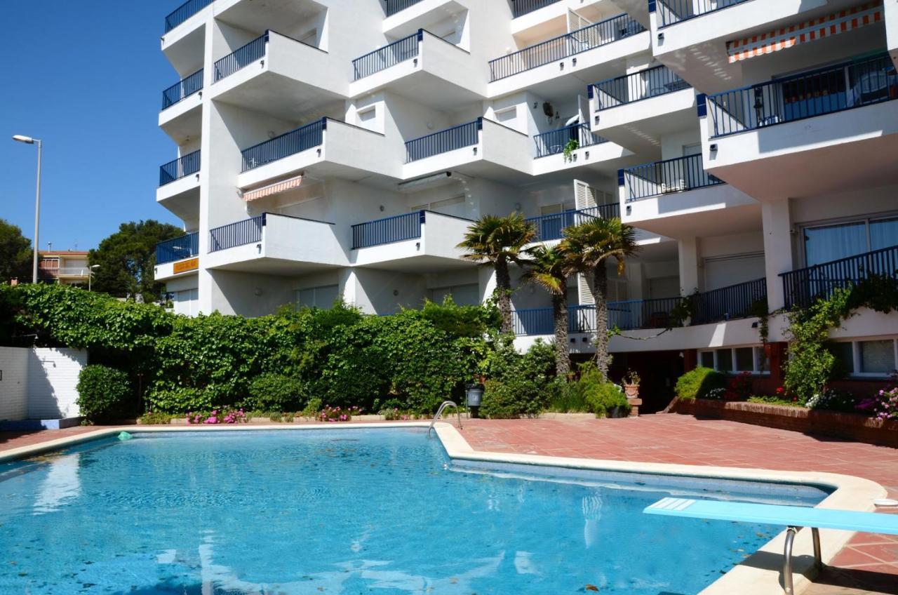Passeig Del Mar - Apartamentos Primera Linea L' Escala Екстериор снимка