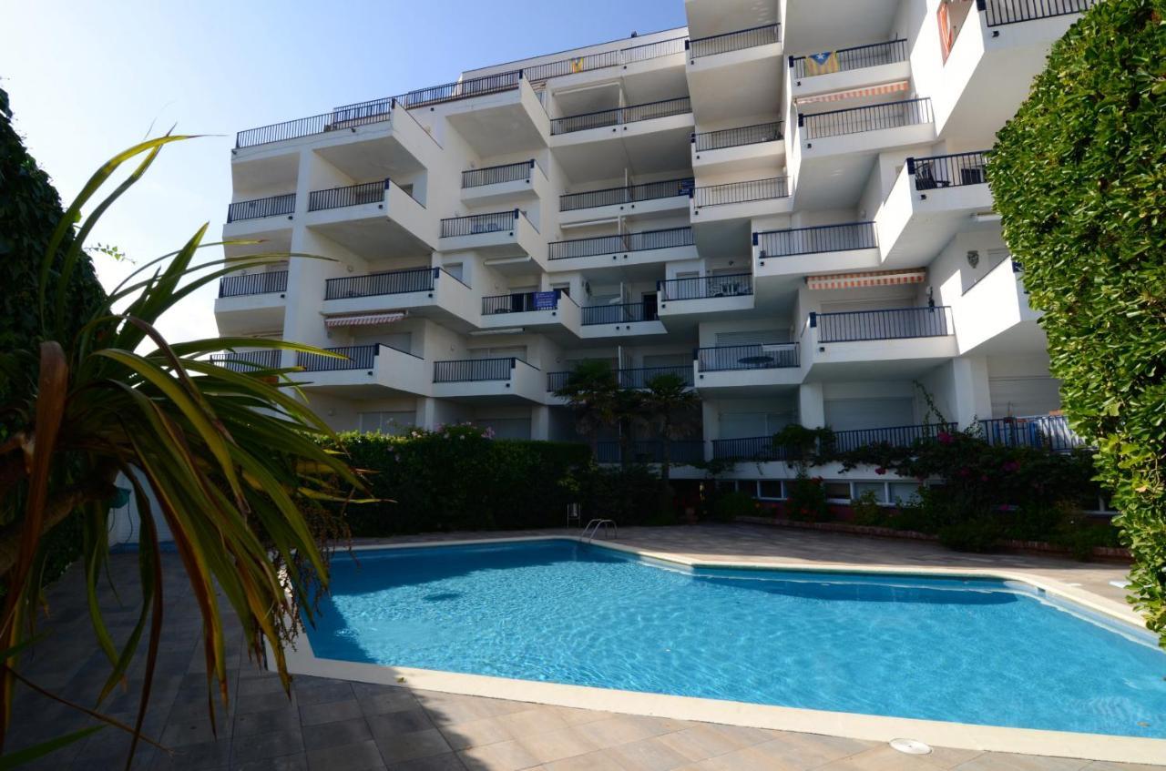 Passeig Del Mar - Apartamentos Primera Linea L' Escala Екстериор снимка