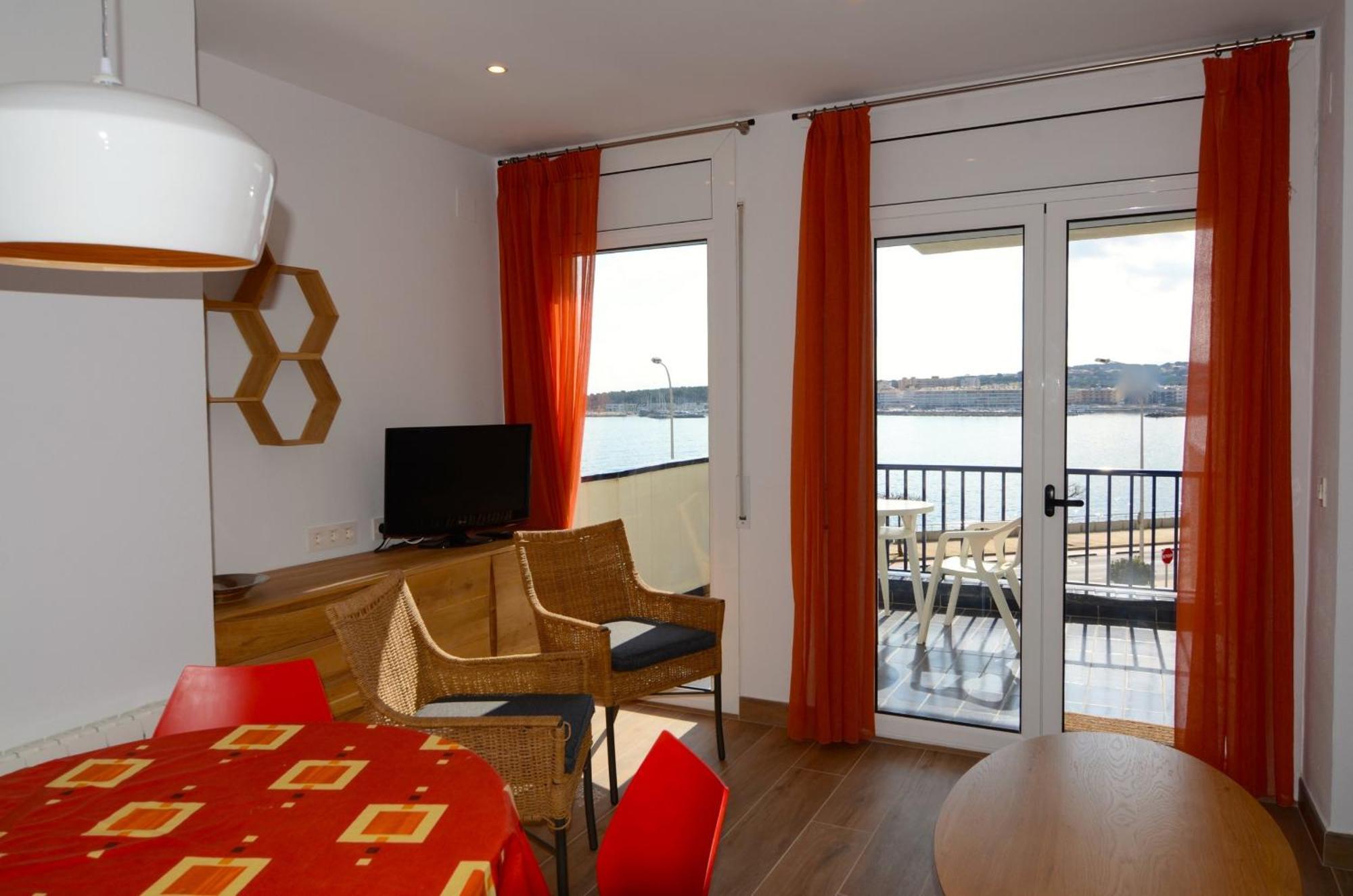 Passeig Del Mar - Apartamentos Primera Linea L' Escala Екстериор снимка