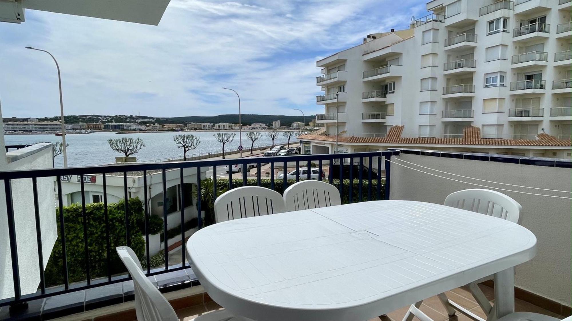 Passeig Del Mar - Apartamentos Primera Linea L' Escala Екстериор снимка