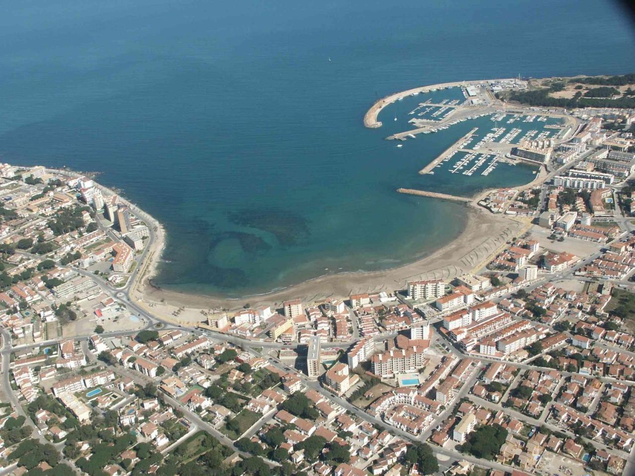 Passeig Del Mar - Apartamentos Primera Linea L' Escala Екстериор снимка