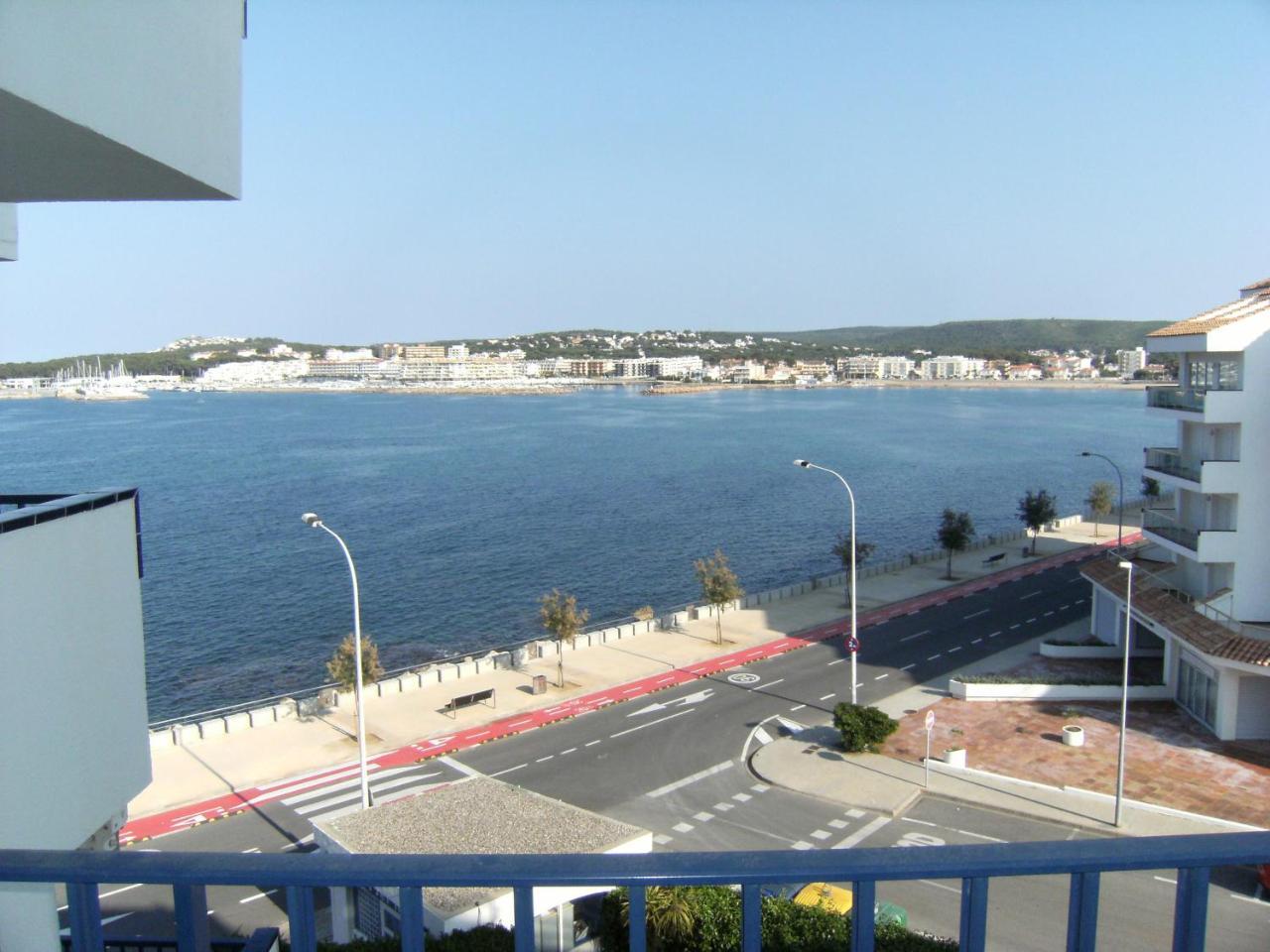 Passeig Del Mar - Apartamentos Primera Linea L' Escala Екстериор снимка